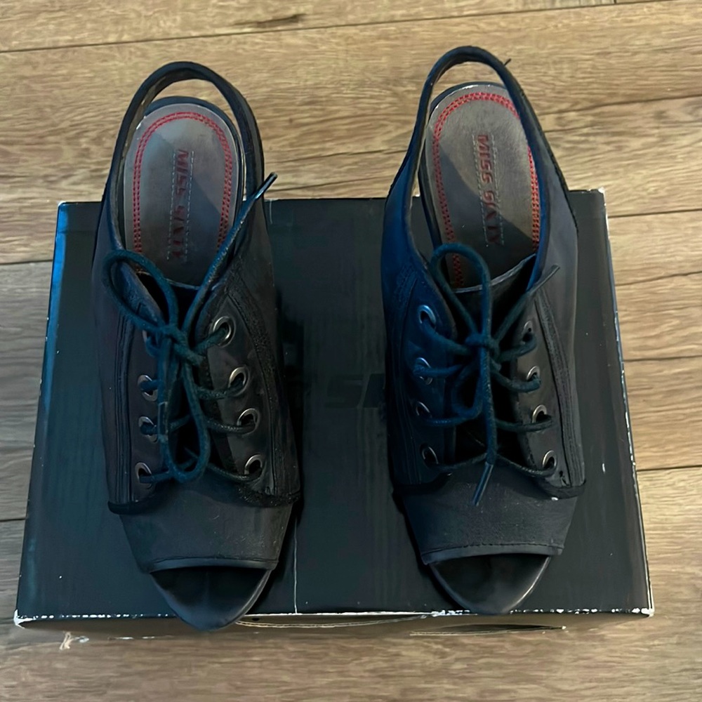 Miss Sixty Black Leather Lace-up shoes. Cheryl. Size EU 38/US 8